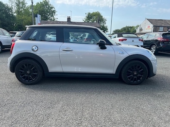 Used MINI Hatch 2019 for sale - 78985828: Photo