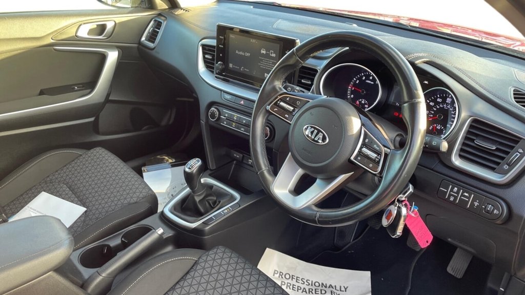 Used Kia XCeed 2021 for sale - 77263690: Photo 2