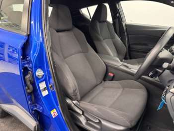 Used Toyota C-HR 2019 for sale - 75009616: Photo