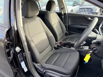 Used Kia Rio 2023 for sale - 77356600: Photo