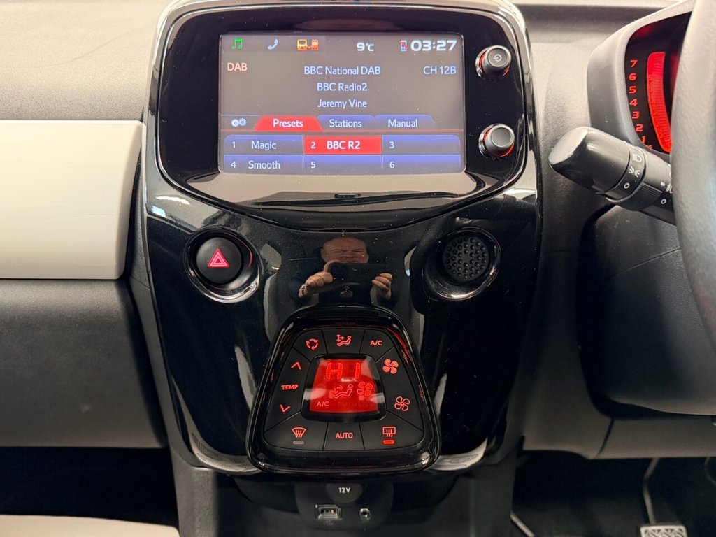 Used Toyota AYGO 2018 for sale - 76950517: Photo 25