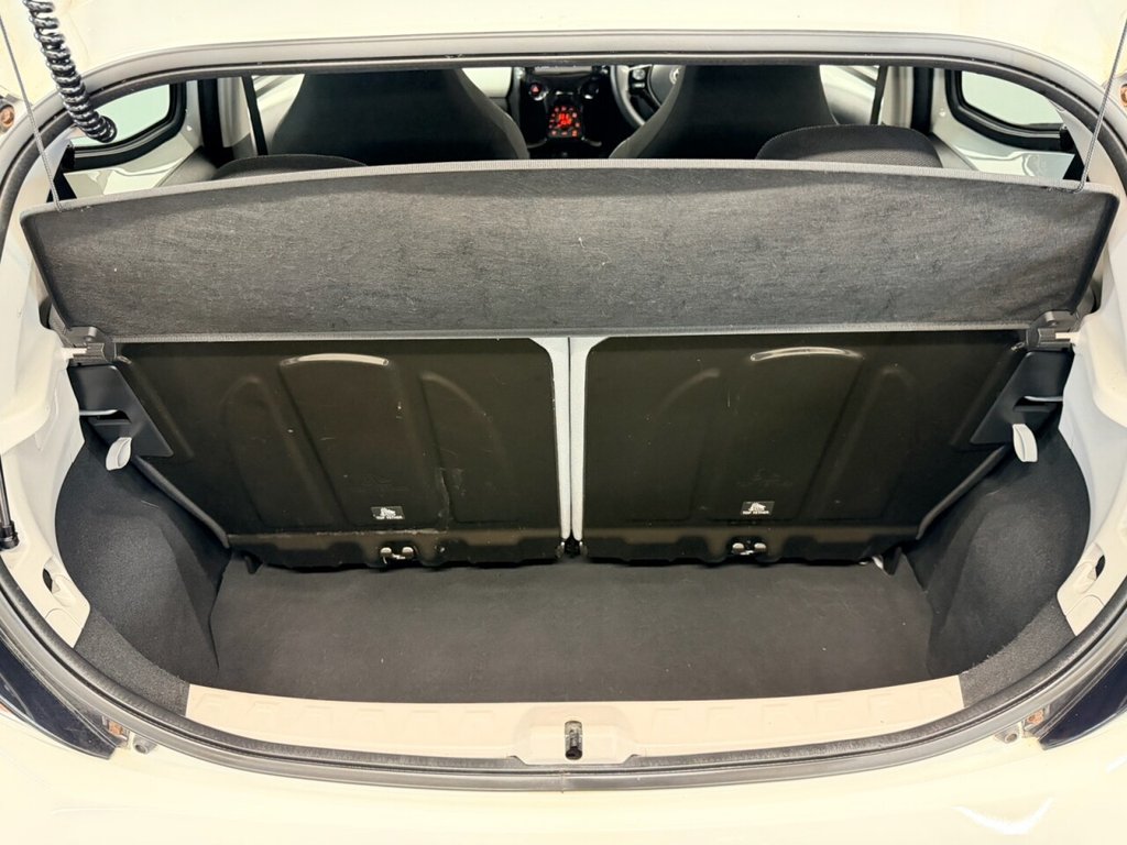 Used Toyota AYGO 2018 for sale - 76950517: Photo 49