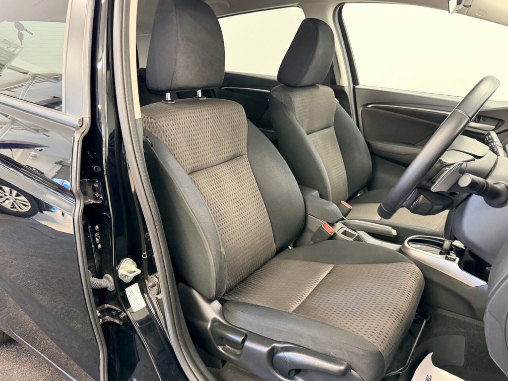 Used Honda Jazz 2018 for sale - 76574528: Photo 3