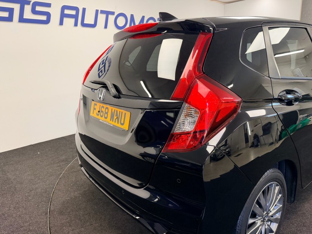 Used Honda Jazz 2018 for sale - 76574528: Photo 30