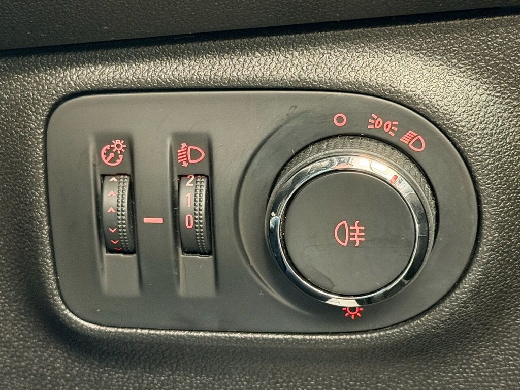 Used Vauxhall ADAM 2018 for sale - 76595956: Photo 46