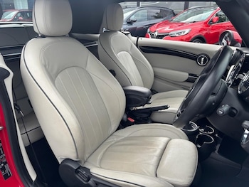 Used MINI Convertible 2019 for sale - 79046281: Photo