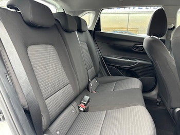 Used Hyundai i20 2022 for sale - 76711116: Photo