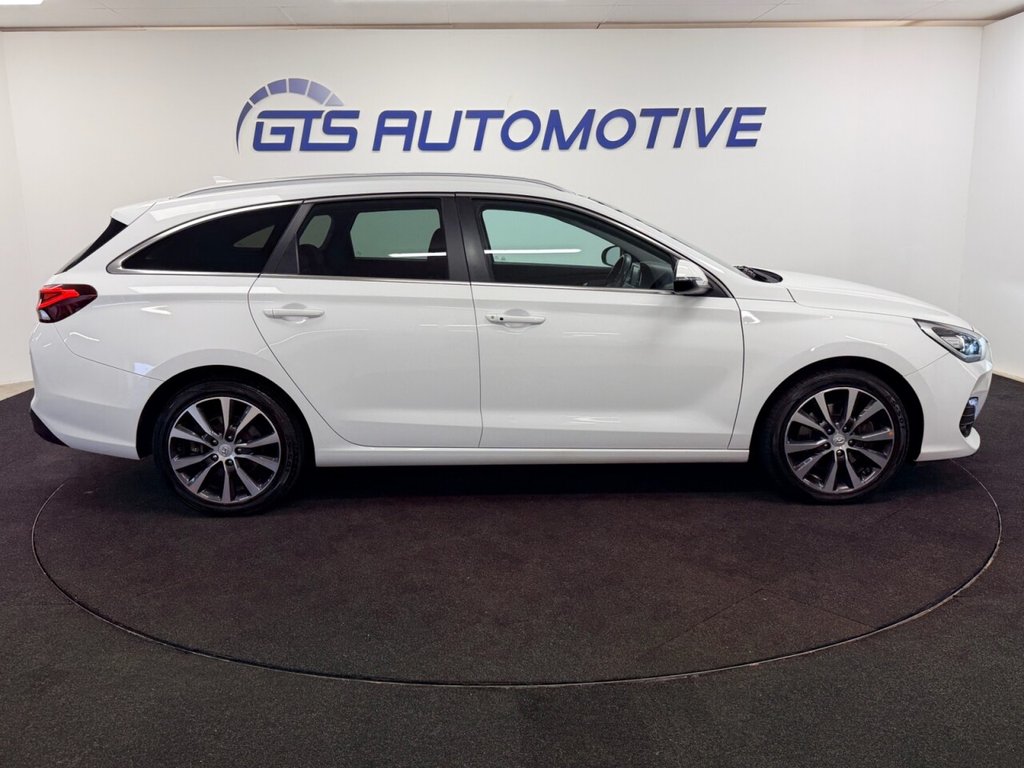 Used Hyundai i30 2019 for sale - 76574545: Photo 6