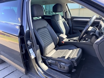 Used Volkswagen Passat 2020 for sale - 78330880: Photo