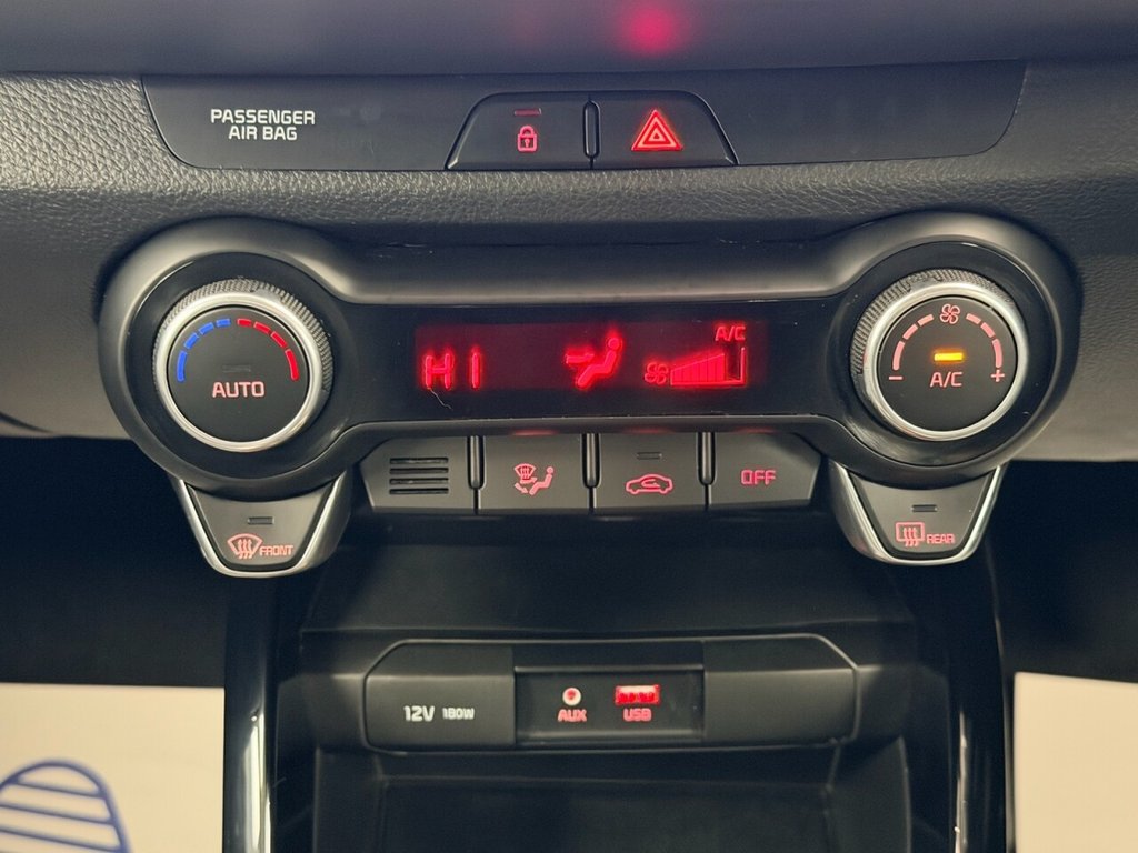 Used Kia Stonic 2019 for sale - 76821131: Photo 37