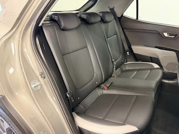 Used Kia Stonic 2019 for sale - 76821131: Photo