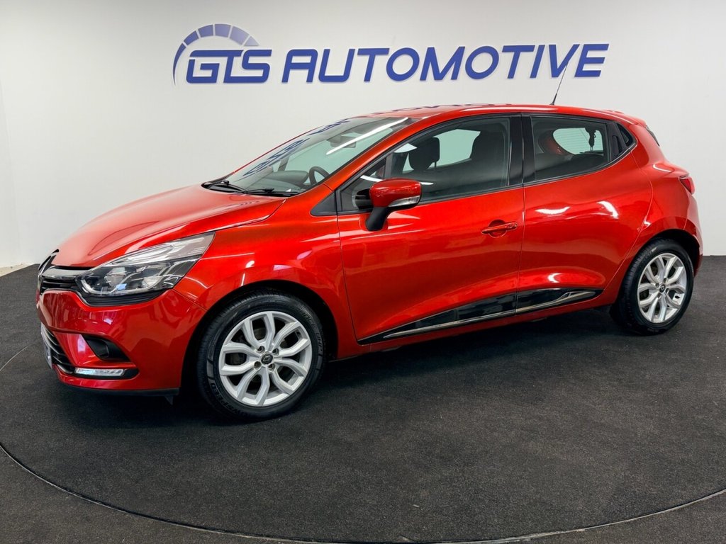 Used Renault Clio 2018 for sale - 76574568: Photo 1