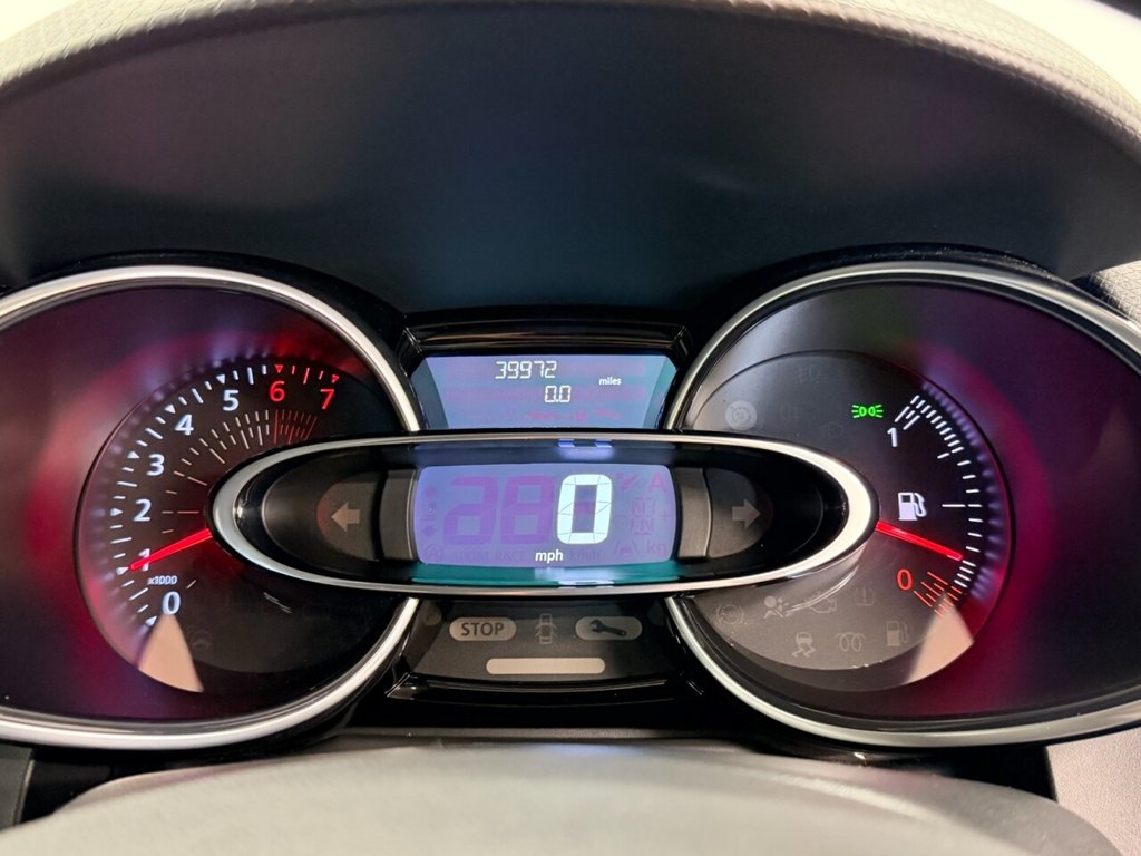 Used Renault Clio 2018 for sale - 76574568: Photo 11