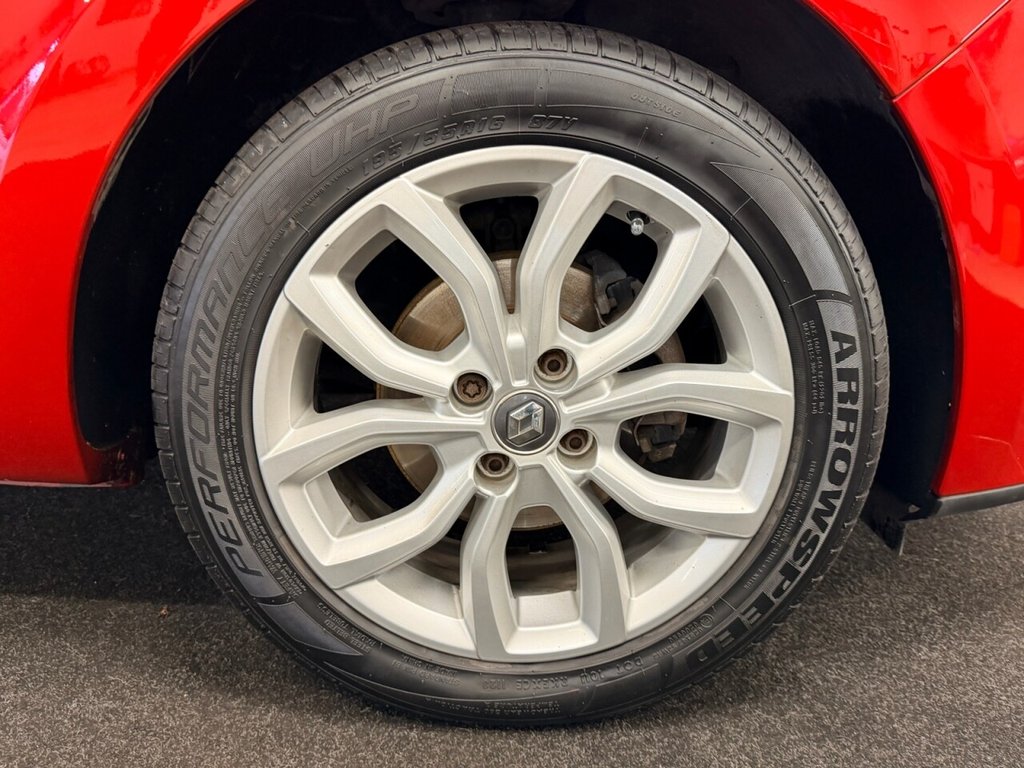 Used Renault Clio 2018 for sale - 76574568: Photo 14