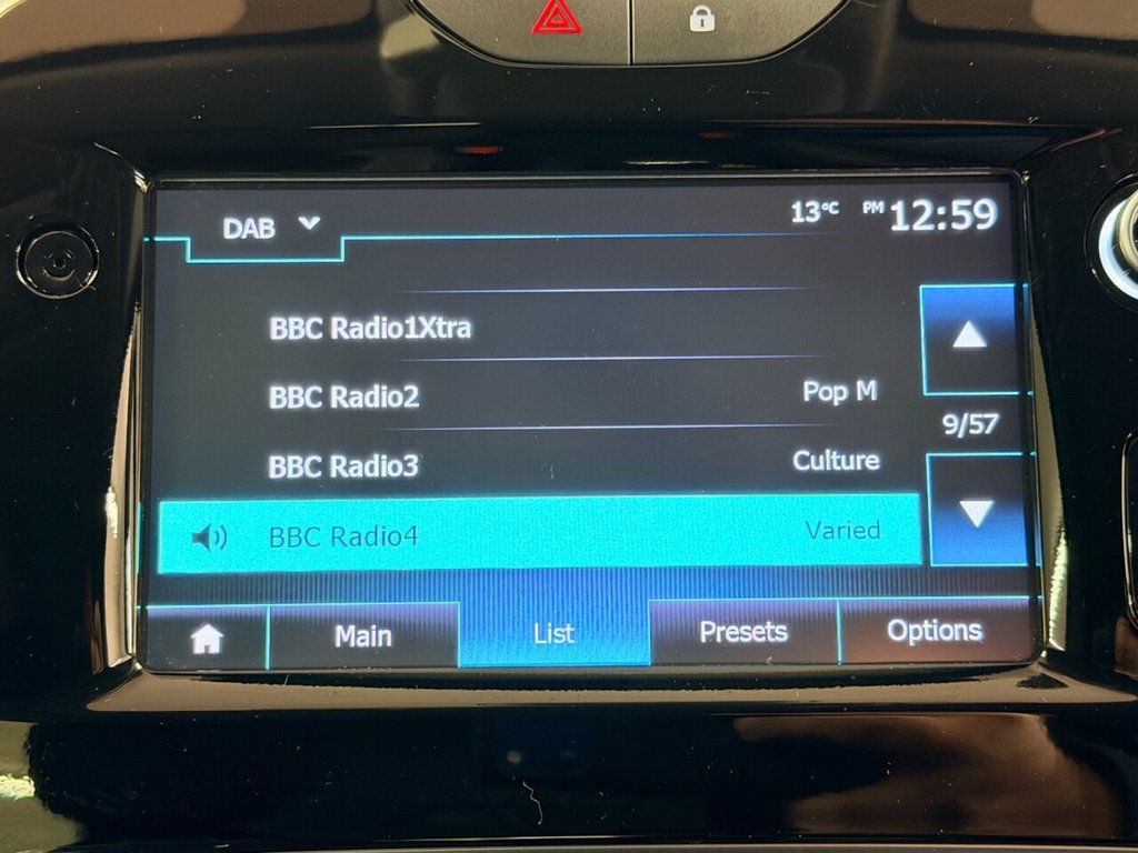 Used Renault Clio 2018 for sale - 76574568: Photo 37