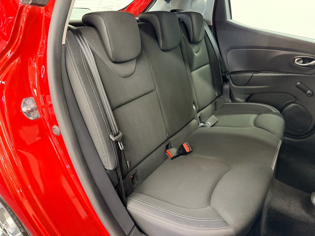 Used Renault Clio 2018 for sale - 76574568: Photo 4