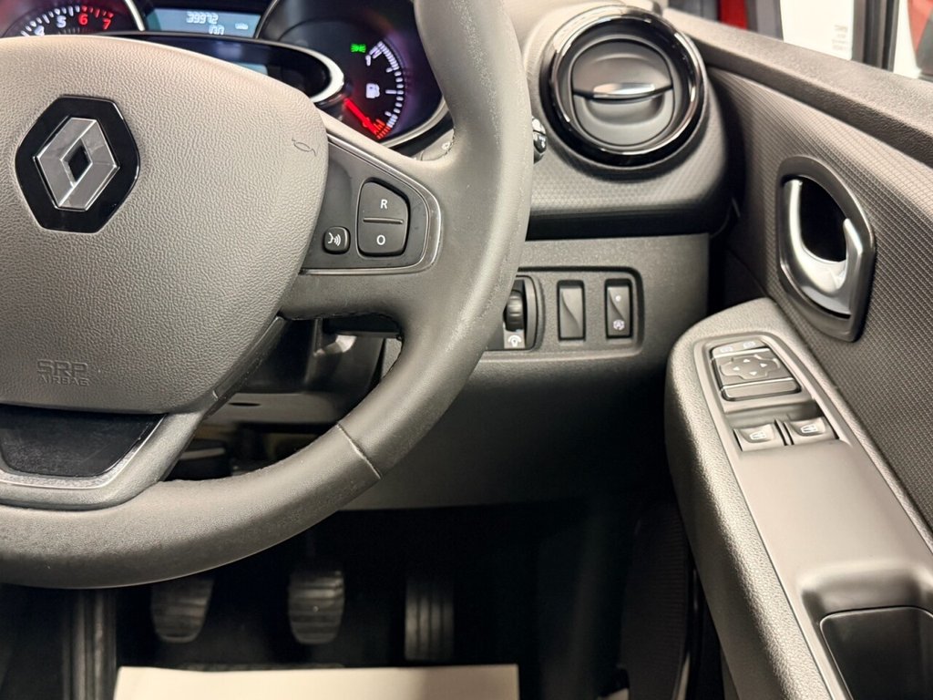 Used Renault Clio 2018 for sale - 76574568: Photo 41