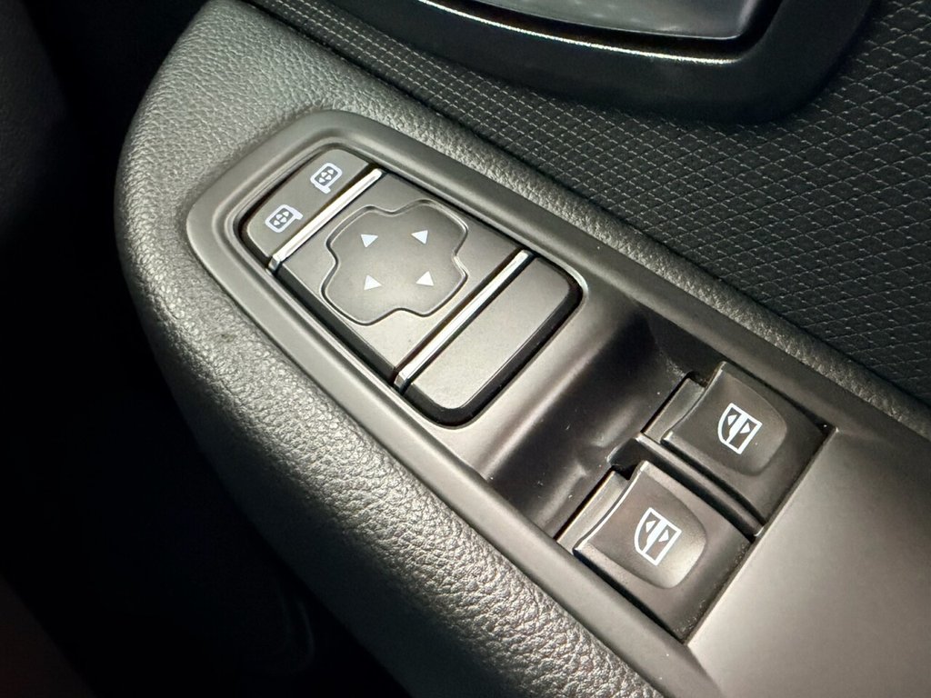 Used Renault Clio 2018 for sale - 76574568: Photo 46