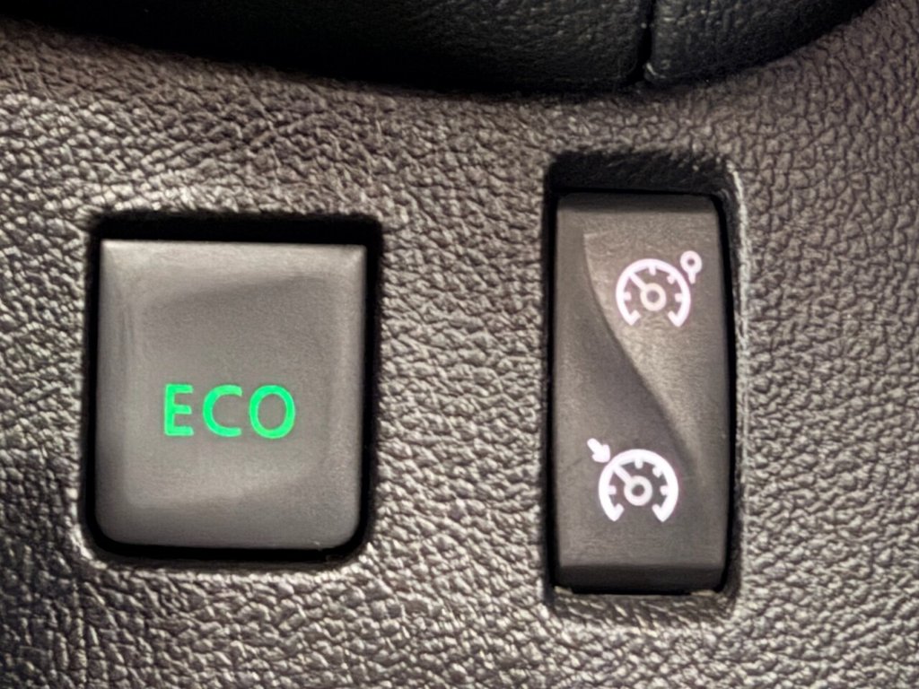 Used Renault Clio 2018 for sale - 76574568: Photo 48