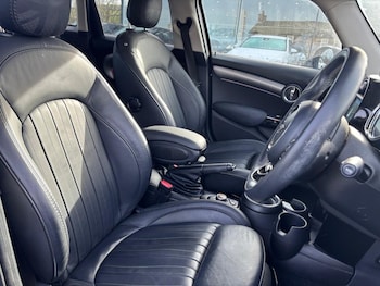 Used MINI Hatch 2020 for sale - 77572139: Photo