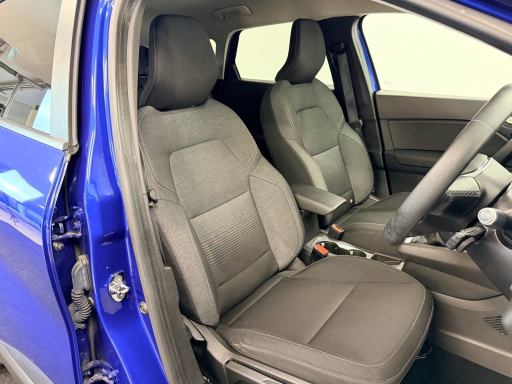 Used Renault Captur 2020 for sale - 76698685: Photo 3