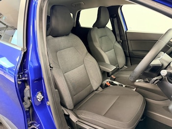 Used Renault Captur 2020 for sale - 76698685: Photo