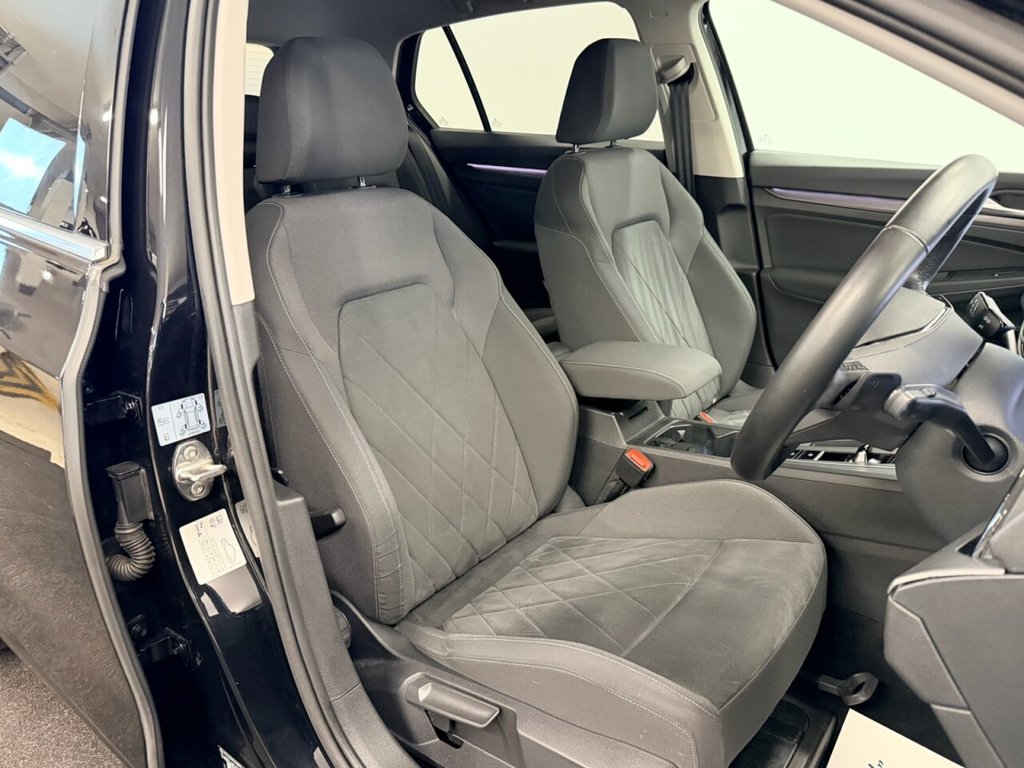 Used Volkswagen Golf 2020 for sale - 77342088: Photo 3