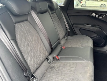 Used Audi Q4 e-tron 2021 for sale - 78154098: Photo