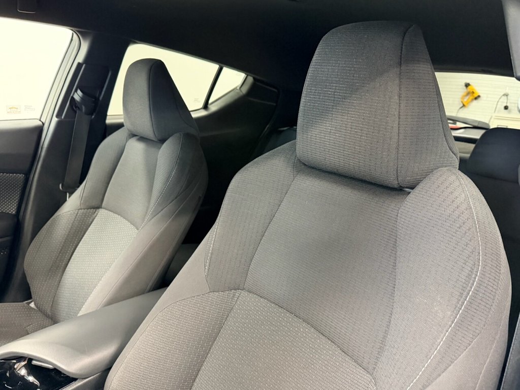 Used Toyota C-HR 2019 for sale - 77632036: Photo 25