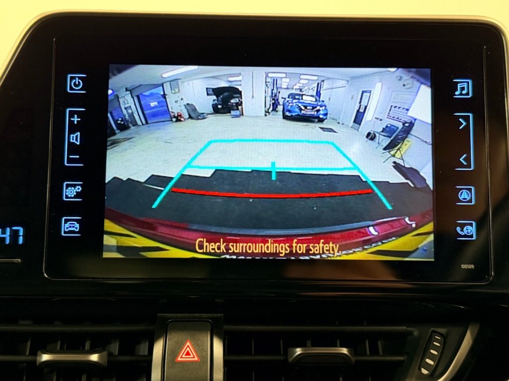 Used Toyota C-HR 2019 for sale - 77632036: Photo 46