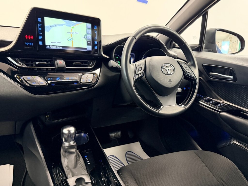 Used Toyota C-HR 2019 for sale - 77632036: Photo 47