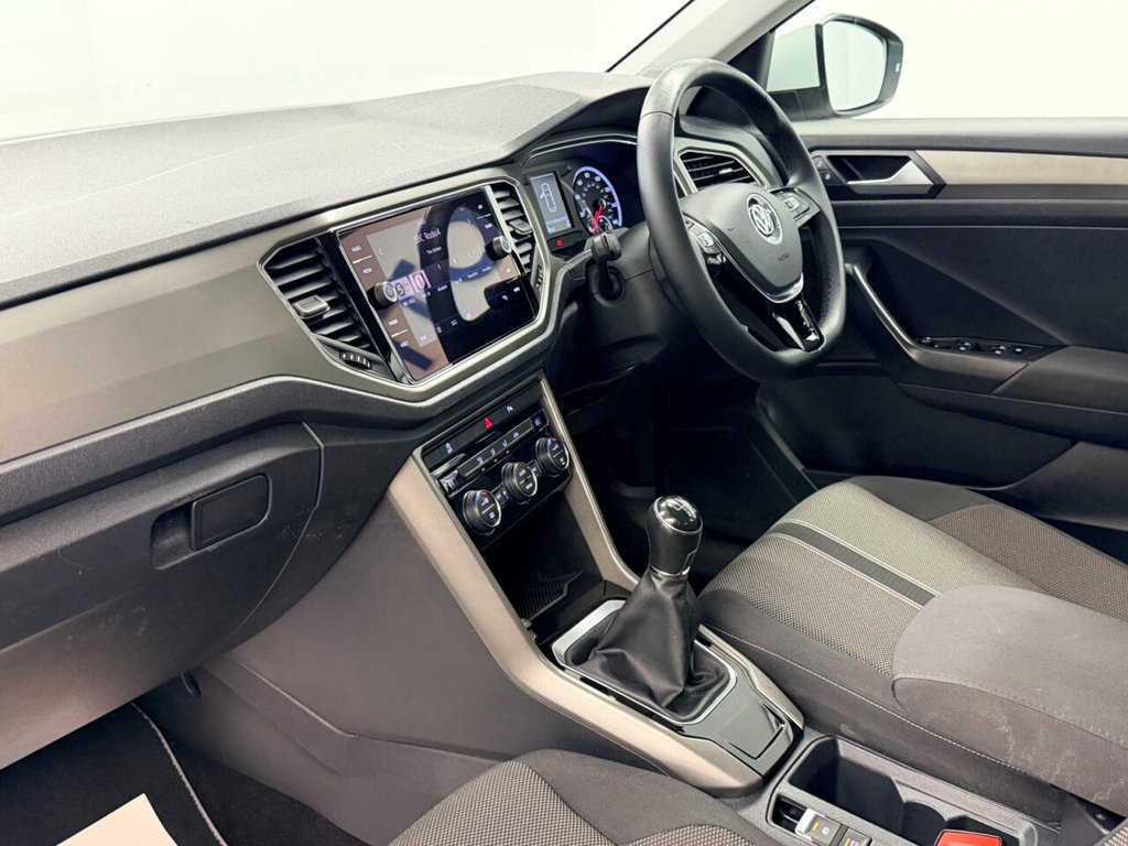 Used Volkswagen T-Roc 2020 for sale - 77236511: Photo 26