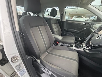 Used Volkswagen T-Roc 2020 for sale - 77236511: Photo