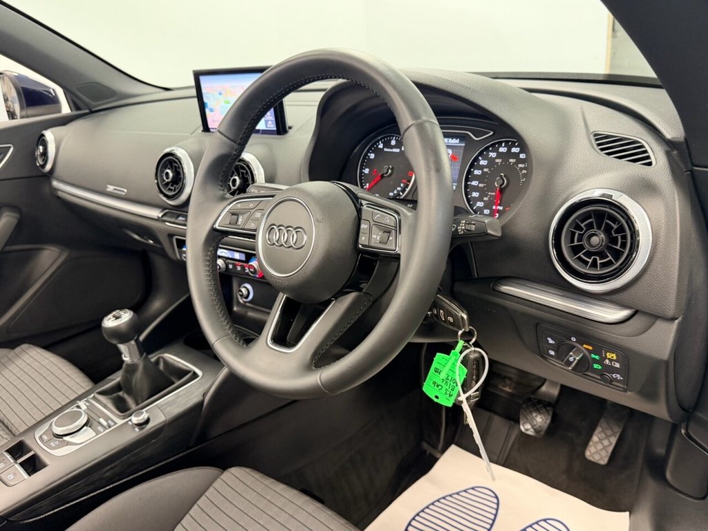 Used Audi A3 Cabriolet 2018 for sale - 77280807: Photo 17