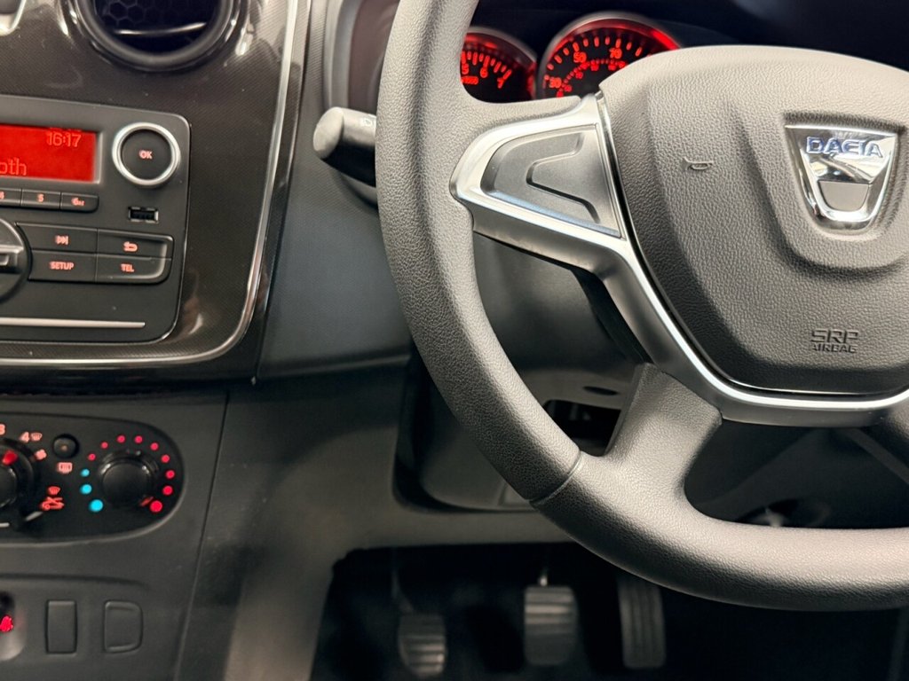 Used Dacia Sandero 2018 for sale - 76574586: Photo 37