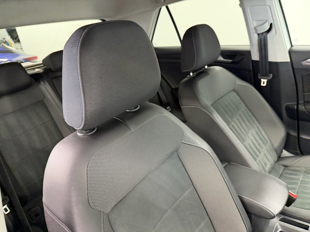 Used Volkswagen T-Roc 2022 for sale - 76574538: Photo 20