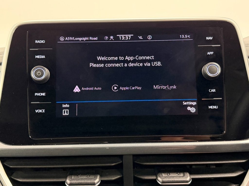 Used Volkswagen T-Roc 2022 for sale - 76574538: Photo 44