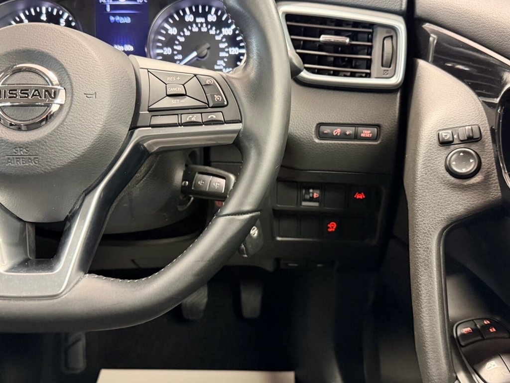 Used Nissan Qashqai 2017 for sale - 76985918: Photo 39