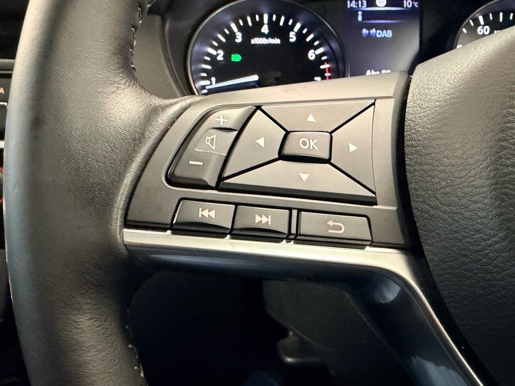 Used Nissan Qashqai 2017 for sale - 76985918: Photo 40