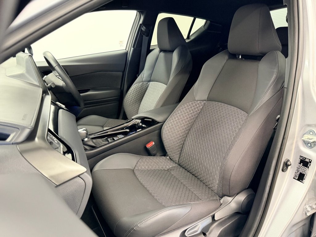 Used Toyota C-HR 2022 for sale - 76574549: Photo 23