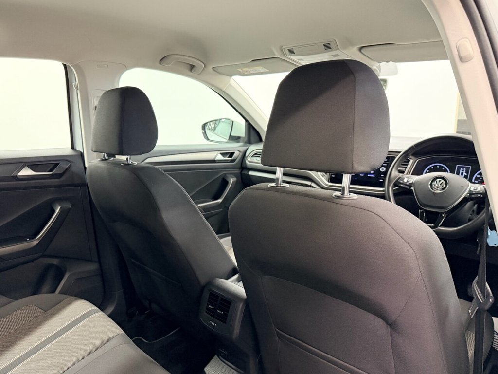 Used Volkswagen T-Roc 2018 for sale - 76574548: Photo 21