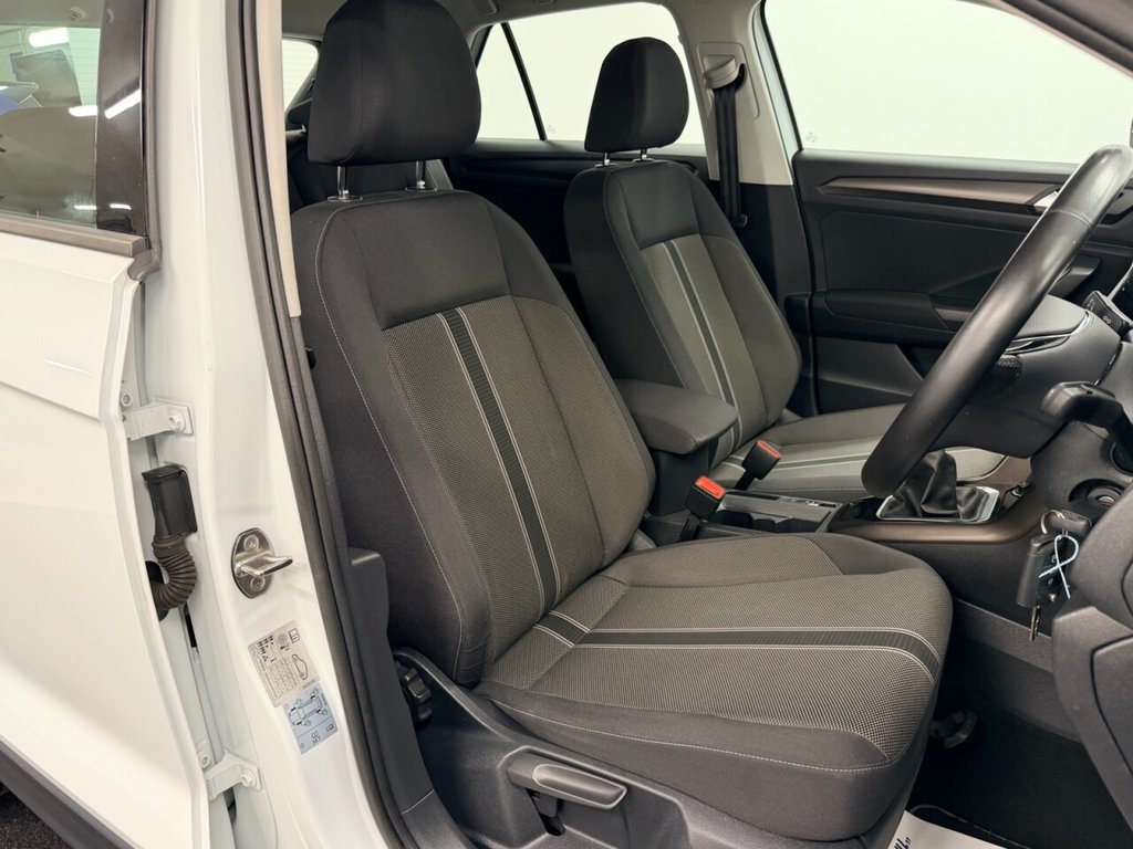 Used Volkswagen T-Roc 2018 for sale - 76574548: Photo 3