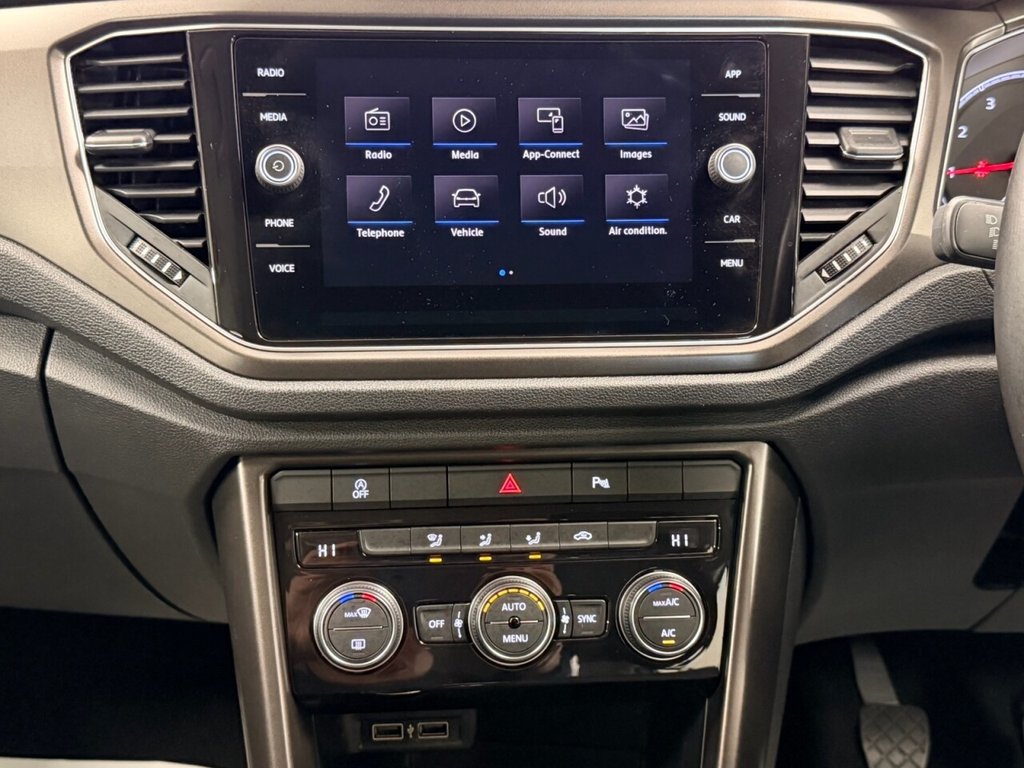 Used Volkswagen T-Roc 2018 for sale - 76574548: Photo 38