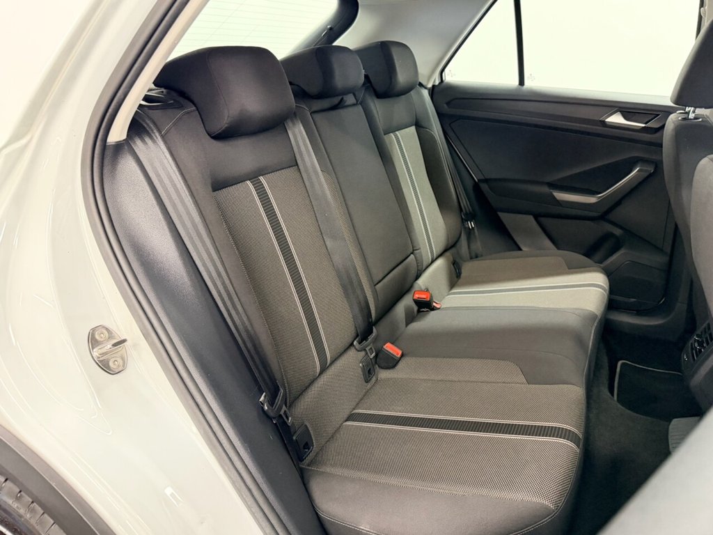 Used Volkswagen T-Roc 2018 for sale - 76574548: Photo 4