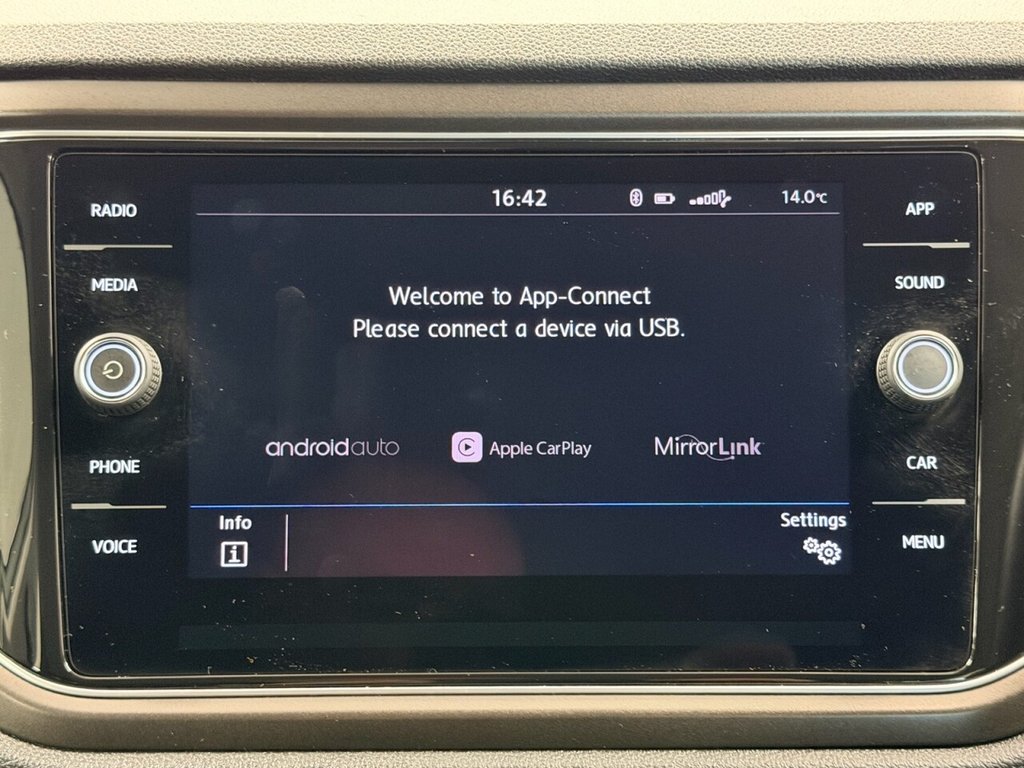 Used Volkswagen T-Roc 2018 for sale - 76574548: Photo 42