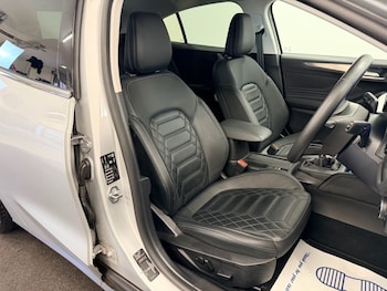 Used Ford Focus 2022 for sale - 78043920: Photo