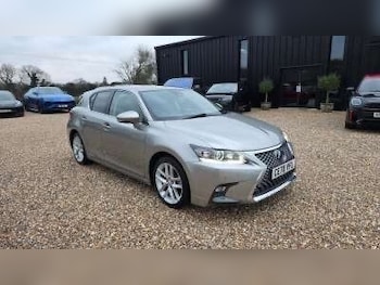 2020 (70) - 200h 1.8 5dr CVT