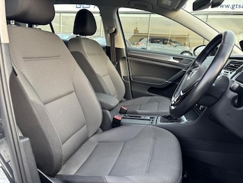 Used Volkswagen Golf 2020 for sale - 77810062: Photo