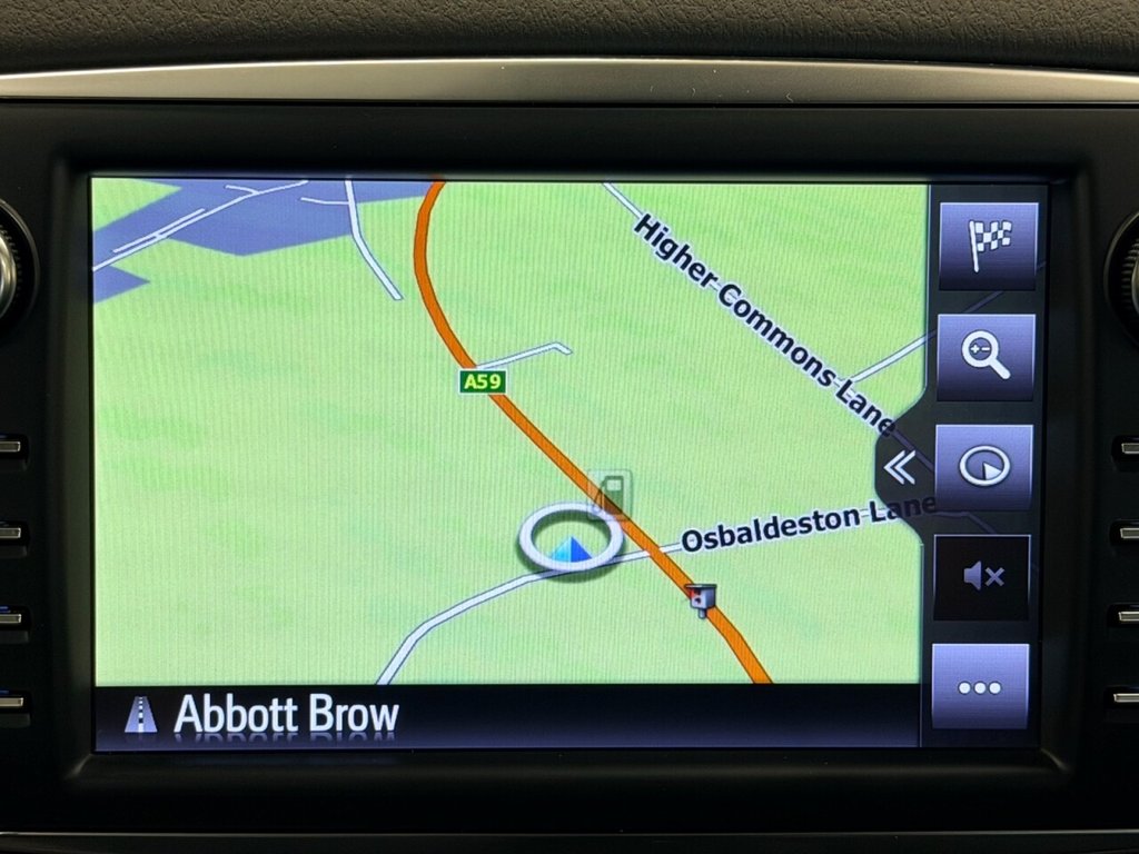 Used Toyota Yaris 2017 for sale - 76574584: Photo 38