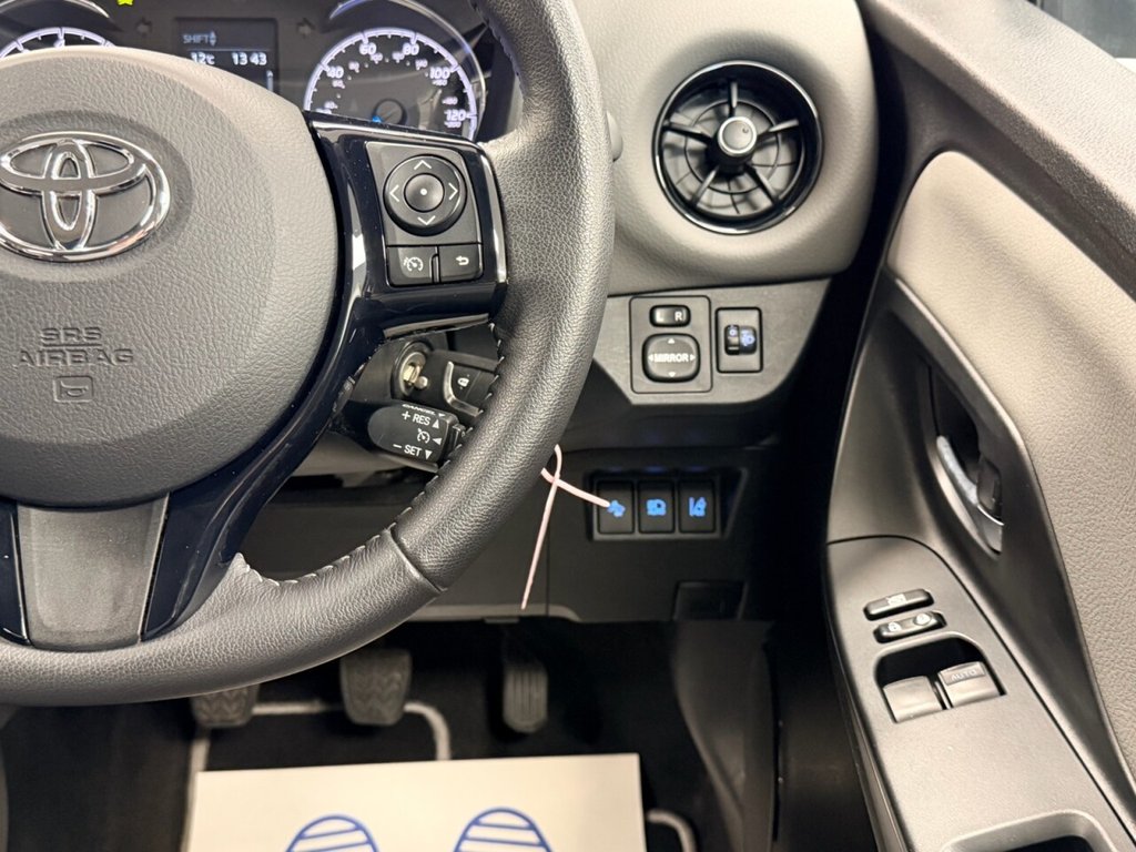 Used Toyota Yaris 2017 for sale - 76574584: Photo 46